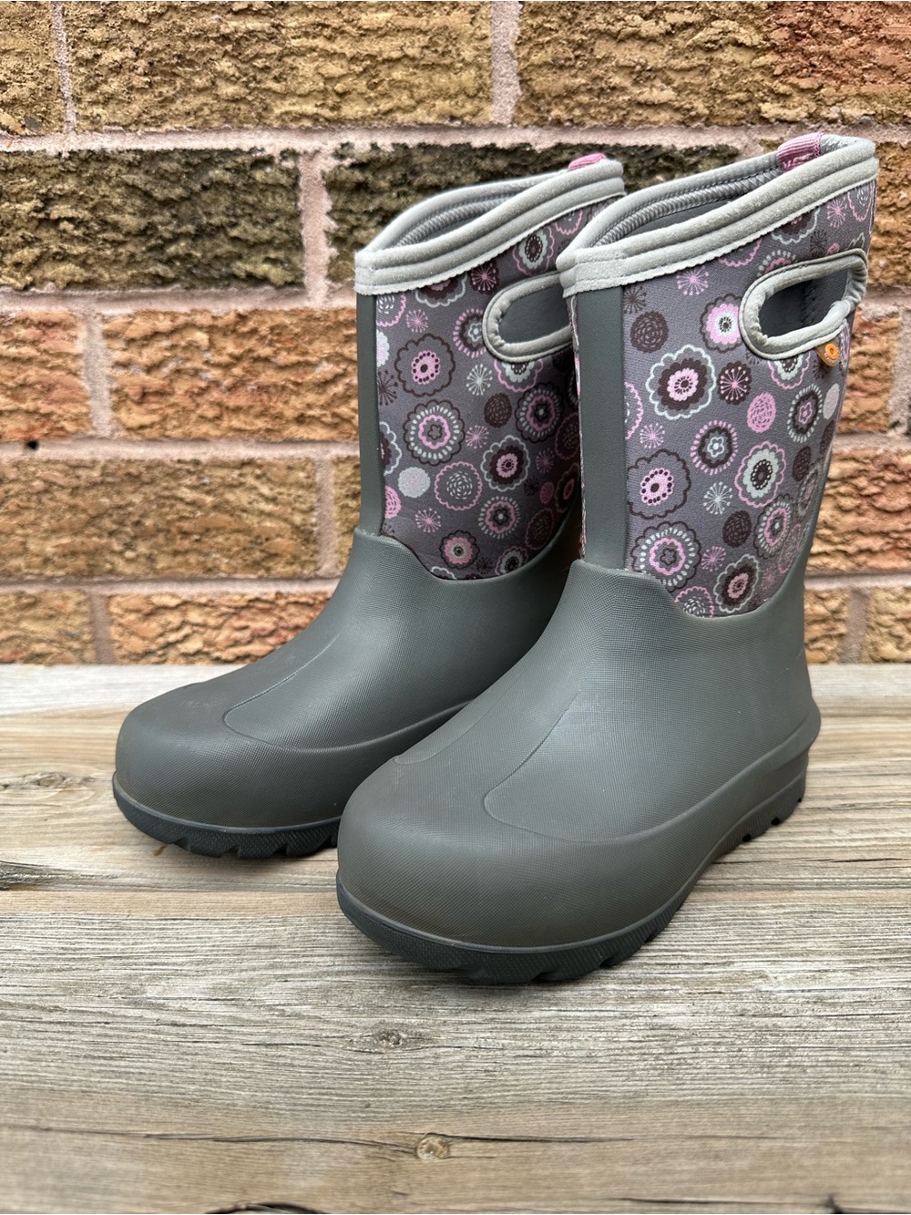 Bogs Neo-Classic Bullseye boots youth size 2